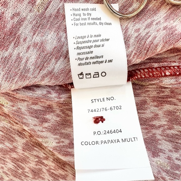 PAIGE Women's Doris Three Quarter Button Front V-Neckline in Papaya Size Small - Picture 16 of 16